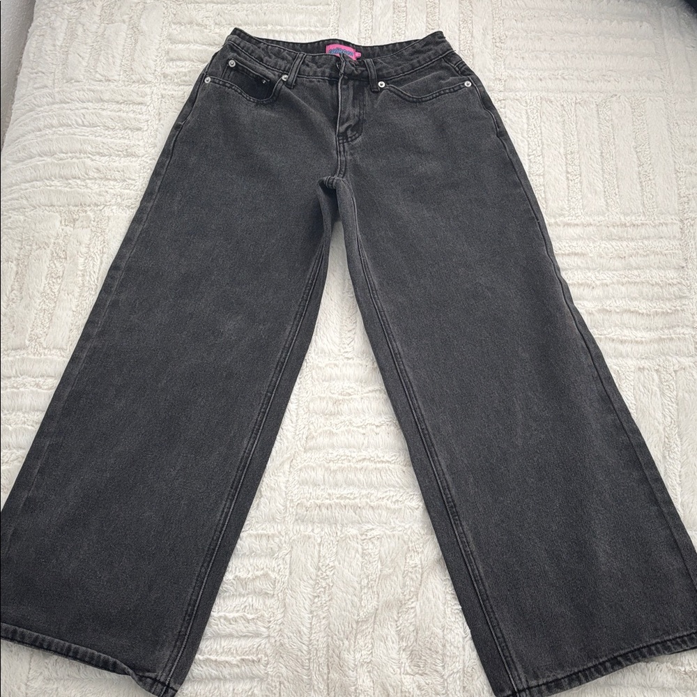 Edikted black low rise petite XS raelynn jeans